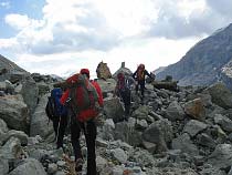 Auf dem Geröll des Zmuttgletscher